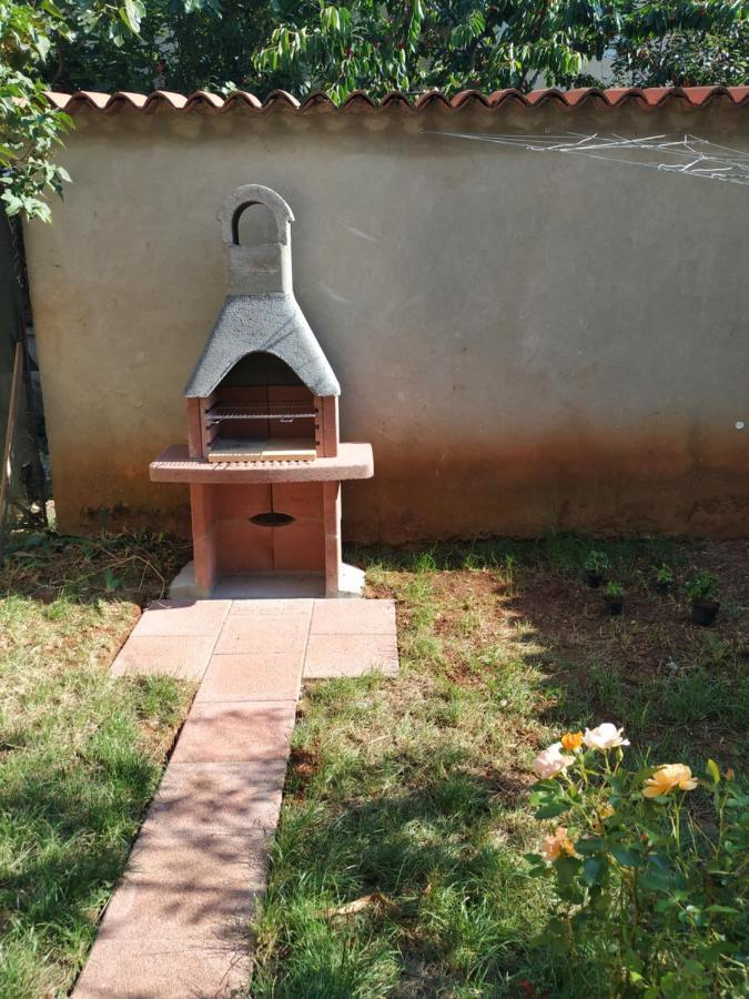 Apartmani Zlatko بولا المظهر الخارجي الصورة