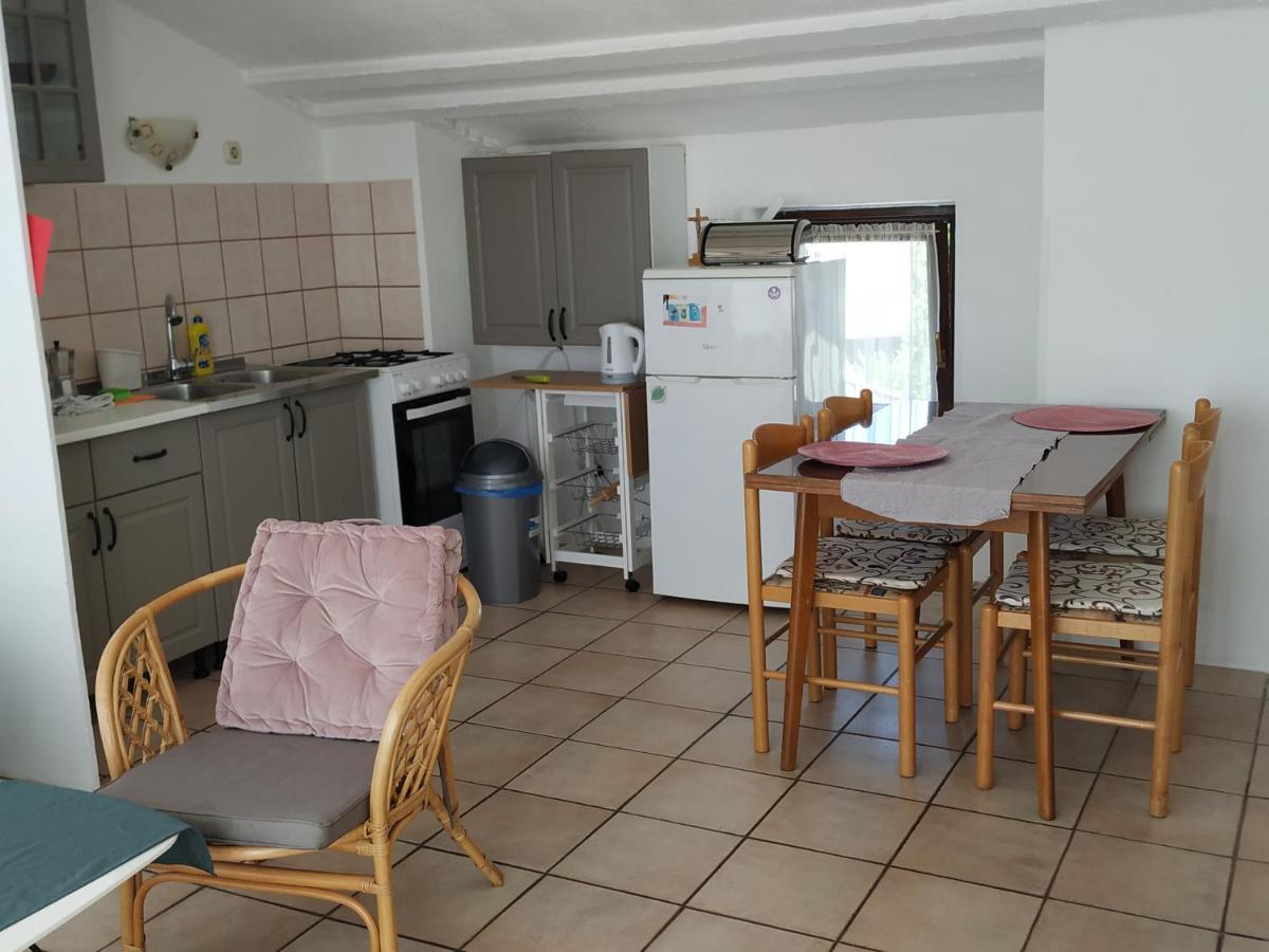 Apartmani Zlatko بولا المظهر الخارجي الصورة